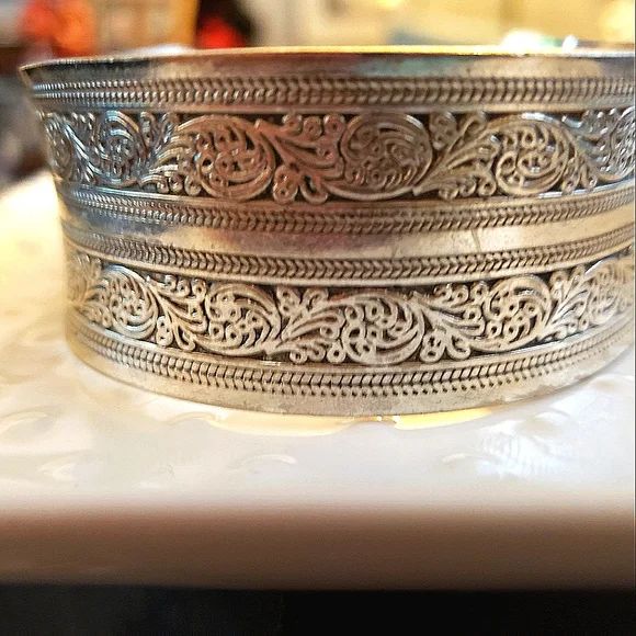 Filigree Silver Boho Wrist Cuff - Picture 1 of 5